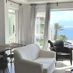 Cozy Flat With Seaview And Beach